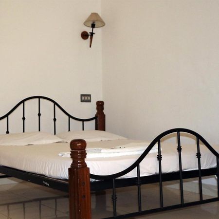 Hotel East Coast à Thiruvananthapuram Extérieur photo