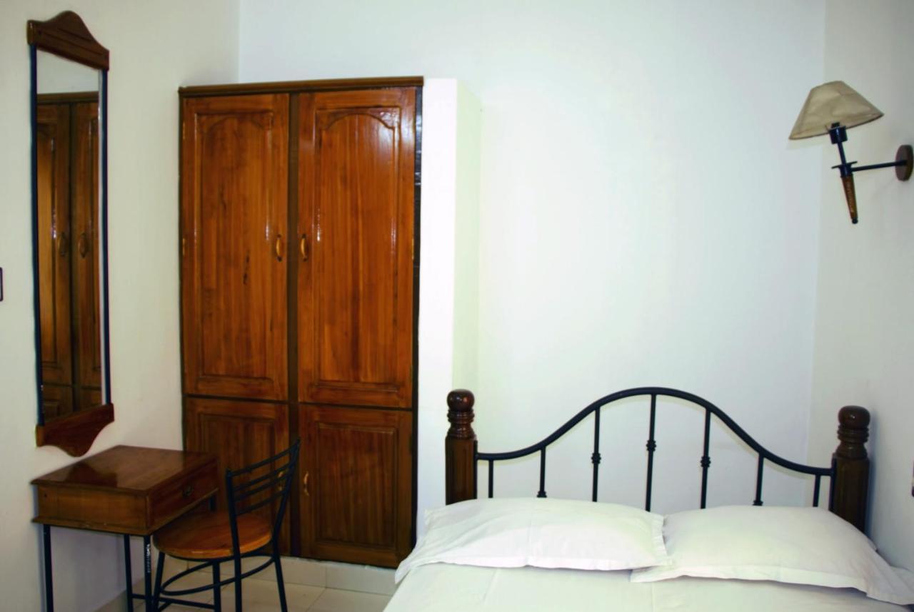 Hotel East Coast à Thiruvananthapuram Extérieur photo