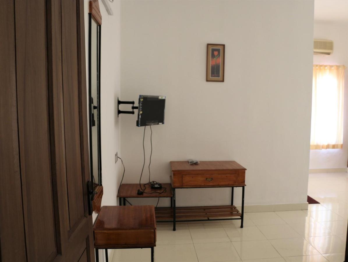 Hotel East Coast à Thiruvananthapuram Extérieur photo