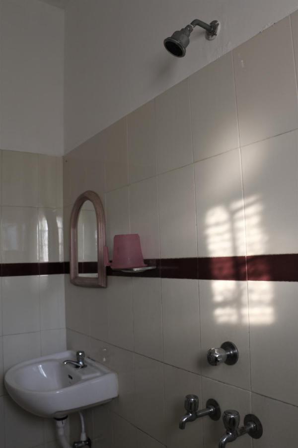 Hotel East Coast à Thiruvananthapuram Extérieur photo