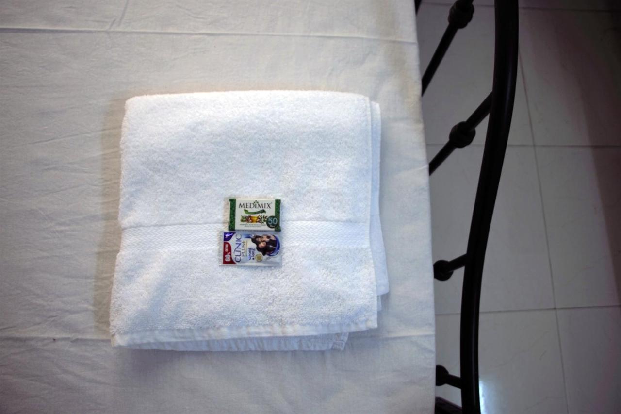 Hotel East Coast à Thiruvananthapuram Extérieur photo