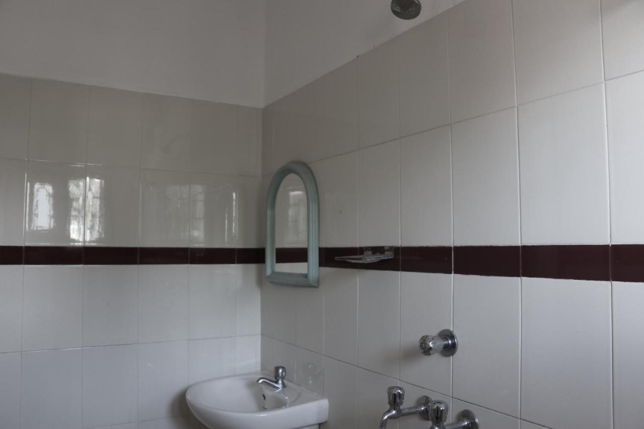 Hotel East Coast à Thiruvananthapuram Extérieur photo