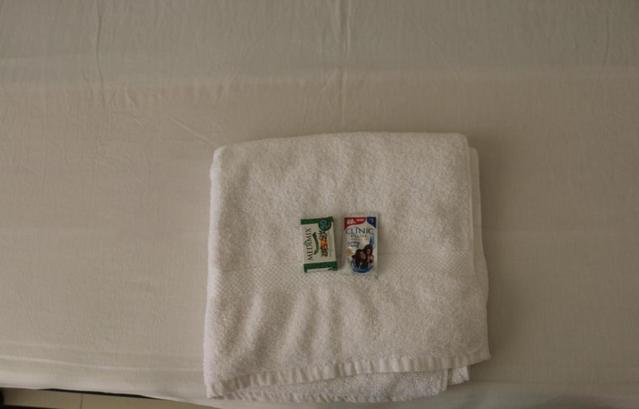 Hotel East Coast à Thiruvananthapuram Extérieur photo