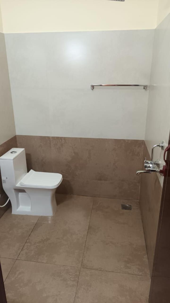 Hotel East Coast à Thiruvananthapuram Extérieur photo